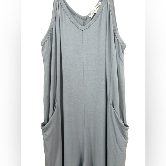 (44)NWOT Adorable Boho Casual Oversized Comfy Silver Jumpsuit - Picture 4 of 4